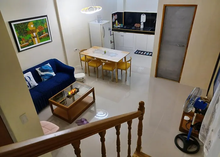 Spacious 2-storey Family Near Sm Seaside And Ocean Park - 2 Wifi Main Backup *